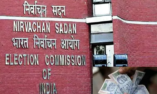 ஓட்டுக்கு பணம் தருவதாக அறிவிப்பு- மத்தியபிரதேச மந்திரி மீது வழக்கு: தேர்தல் கமிஷன் நடவடிக்கை