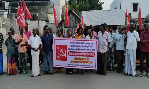 விசைத்தறி தொழிலாளர்களுக்கு 20 சதவீதம் போனஸ் கேட்டு தெருமுனை பிரசாரம்