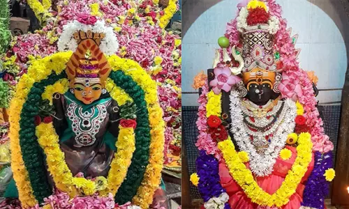 பரமத்திவேலூர் எல்லையம்மன் கோவிலில் பூச்சொறிதல் விழா