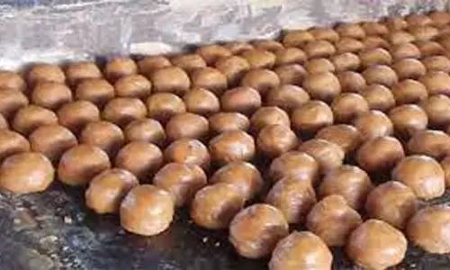 தேசிய வேளாண்மை சந்தையில்  வெல்லத்தை ஏலம் விட அரசு நடவடிக்கை எடுக்க வேண்டும்