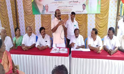 அ.தி.மு.க பூத் கமிட்டி கூட்டம்