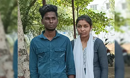 ஓமலூர் டி.எஸ்.பி. அலுவலகத்தில்காதல் ஜோடி பாதுகாப்பு கேட்டு தஞ்சம்