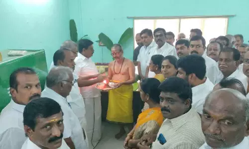 உடுமலை சட்டமன்ற அலுவலகத்தில் ஆயுத பூஜை விழா