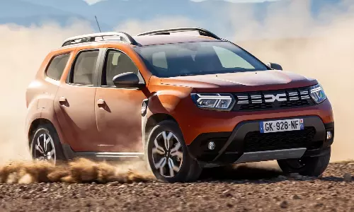 வேற மாதிரி உருவாகும் முற்றிலும் புதிய ரெனால்ட் டஸ்டர் - வெளியீடு எப்போ தெரியுமா?