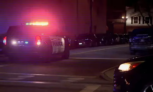 அமெரிக்காவில் தொடரும் சோகம் - துப்பாக்கிச் சூட்டில் 16 பேர் பலி