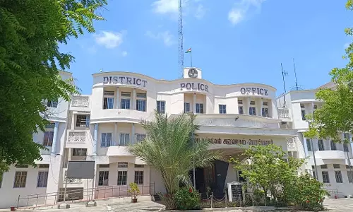 போலீசார் சிறப்பு விசாரணை முகாம்