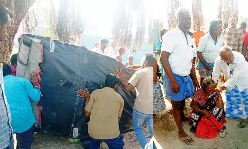 ஆட்டோ கவிழ்ந்து விபத்து