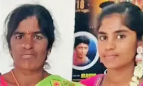 வாலிபர் விபத்தில் இறந்ததால் துக்கம் தாங்காமல் தாய்-தங்கை தூக்குப்போட்டு தற்கொலை