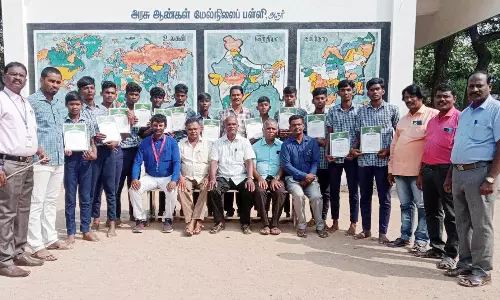 அரூர் அரசு பள்ளி மாணவர்கள் மாநில அளவிலான போட்டிக்கு தேர்வு
