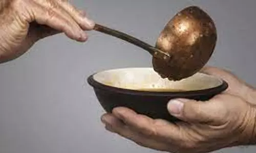 கும்பாபிஷேக விழாவில் அன்னதானம் செய்ய உணவு தயாரிப்பு பதிவு சான்று அவசியம்