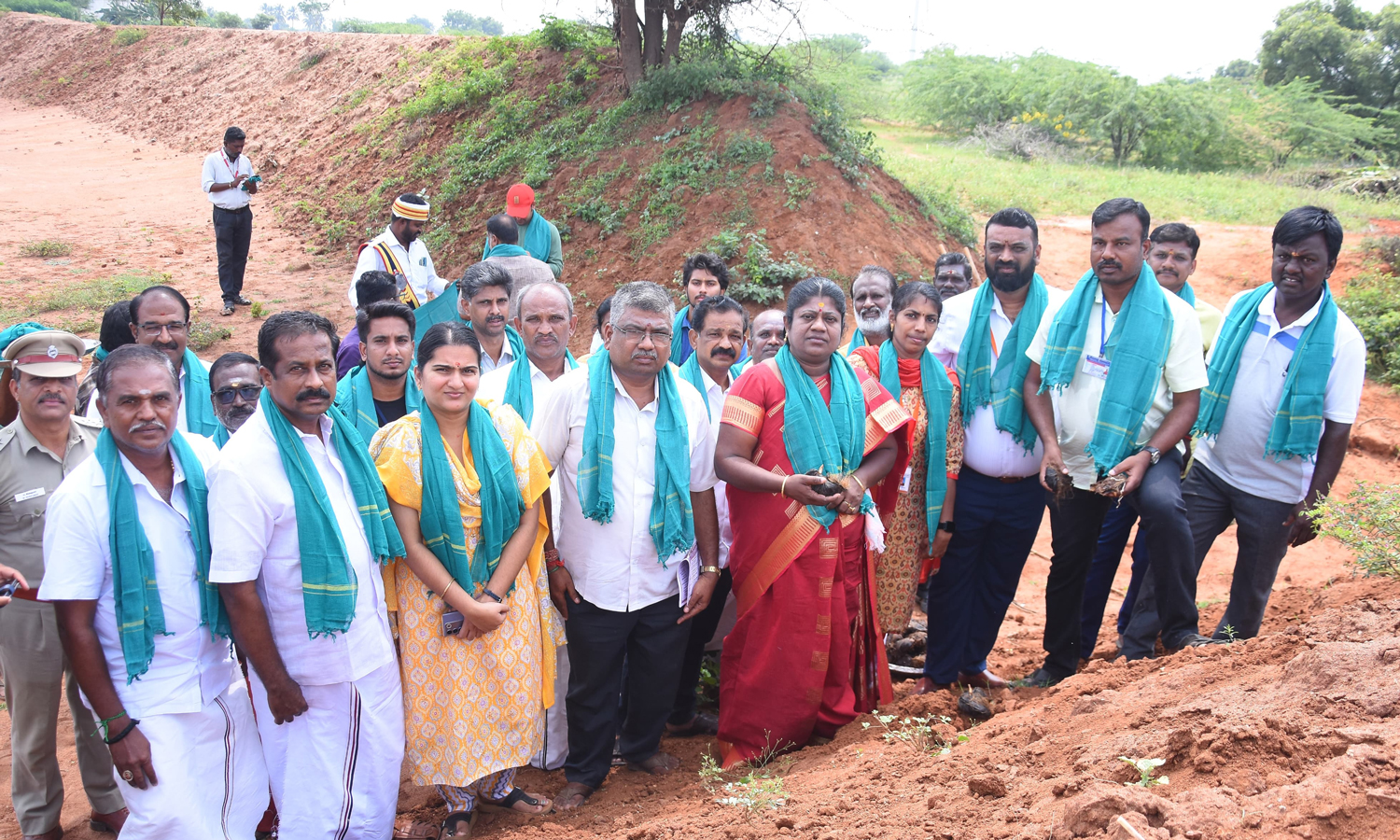ஆண்டிபட்டி அருகே போதை மறுவாழ்வு மையம் சார்பில் பனை விதை நடும் விழா