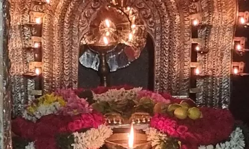 கோடி புண்ணியம் தரும் கோரக்கர் வழிபாடு