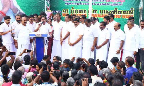 தி.மு.க., ஆட்சியால் விவசாயம்-நெசவு தொழில் அழிந்து வருகிறது:  எடப்பாடி பழனிசாமி