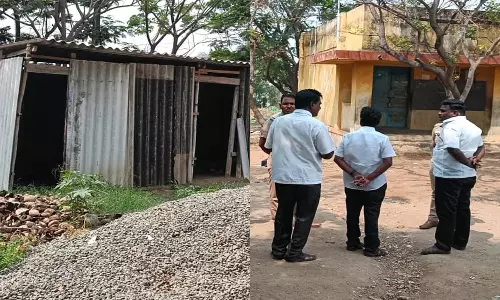 பள்ளி வளாகத்தில் இளம்பெண் கற்பழித்து கொலை: உடலை மீட்டு போலீசார் விசாரணை