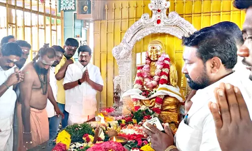 மதுரை விமான நிலையத்திற்கு பசும்பொன் தேவர் பெயரை சூட்ட வேண்டும்