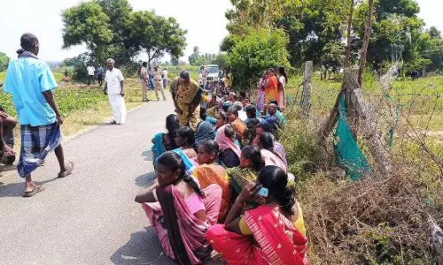 புதிய அரசு மதுபானக் கடையை திறக்க பெண்கள் எதிர்ப்பு