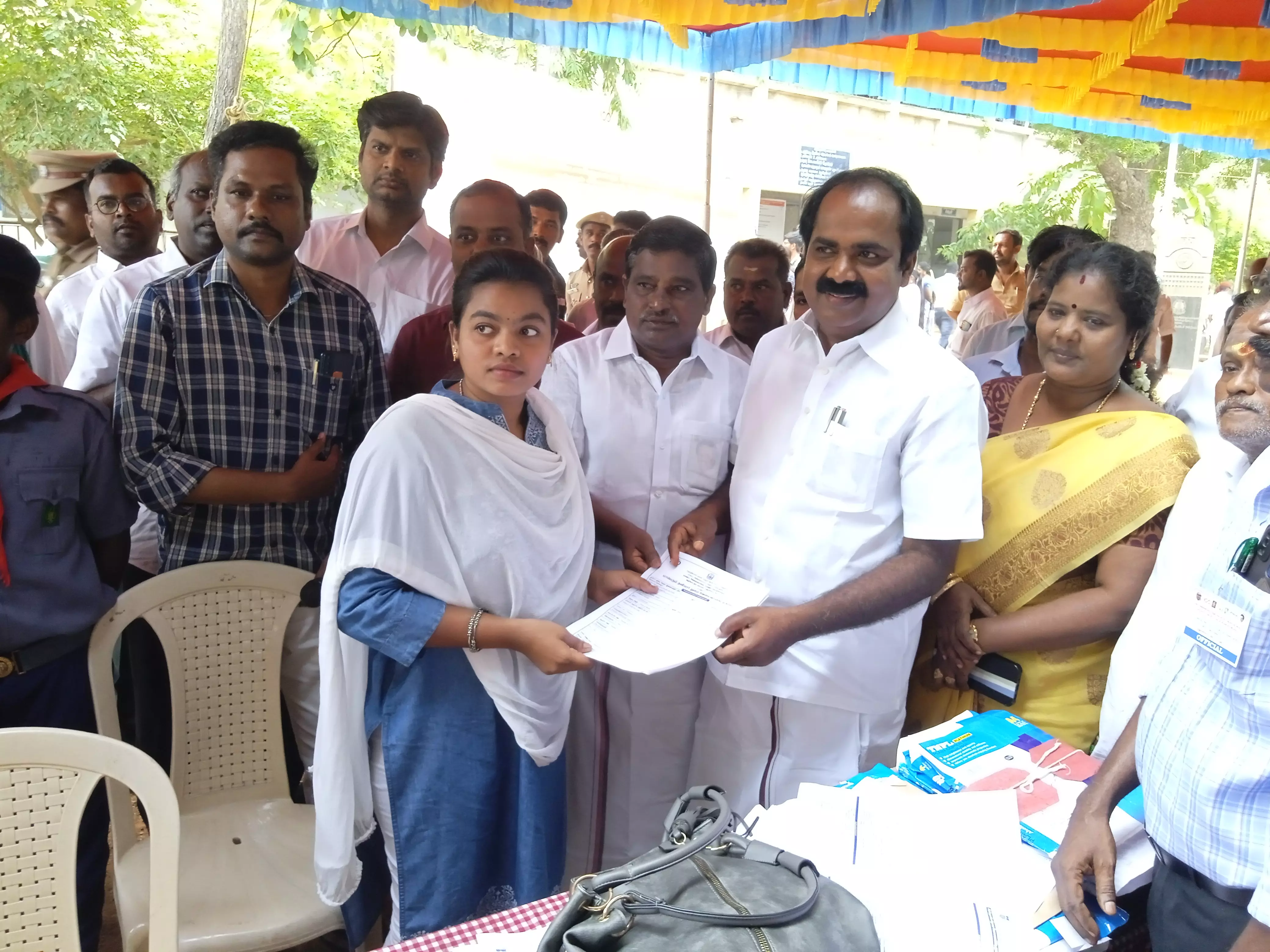 பிரமாண்ட தனியார் துறை வேலை வாய்ப்பு முகாம் பிரமாண்ட தனியார் துறை வேலை வாய்ப்பு முகாம்