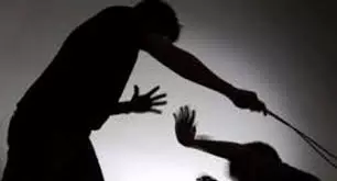 வேப்பூரில் 10-ம் வகுப்பு மாணவியை இரும்பு கம்பியால் தாக்கிய ஆசிரியர்