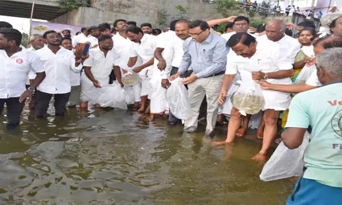 மேட்டூர் காவிரி ஆற்றில்  1 லட்சம் மீன் விரலிகள் இருப்பு செய்யும் திட்டம்