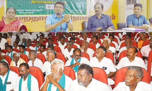 65 கிராமங்களை பயிர் காப்பீட்டு திட்டத்தில் சேர்க்க வேண்டும்