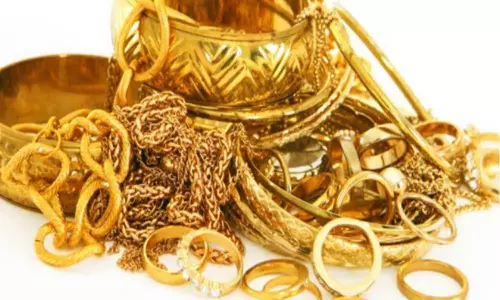 வடவள்ளி அருகே ஆம்புலன்சில் கிடந்த 19 பவுன் நகை