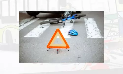 பைக் மீது பஸ் மோதி வாலிபர் பலி