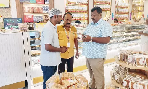 கடைகளில் இனிப்பு, பலகாரங்கள் தரமான முறையில் தயாரிக்கப்படுகிறதா?