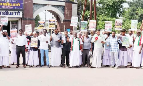 தஞ்சையில், எஸ்.டி.பி.ஐ ஆர்ப்பாட்டம்