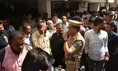 குஜராத்தில் ஒரே குடும்பத்தை சேர்ந்த 7 பேர் தற்கொலை- போலீஸ் விசாரணை