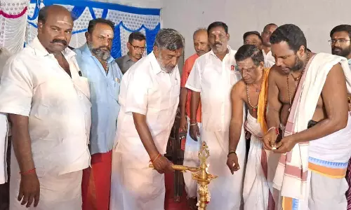 கெங்கைவராக நதீஸ்வரர் கோவிலில் கலையரங்கம்