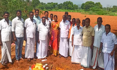 எழுவனம்பட்டி ஊராட்சியில் ரூ.23 லட்சம் மதிப்பில் மயான மேம்பாட்டுக்கு பூமிபூஜை