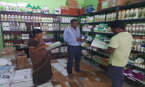 மரக்காணம் பகுதிகளில் உர விற்பனை நிலையங்களில் அதிகாரிகள் திடீர் ஆய்வு