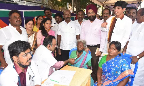 பத்தாயிரம் காய்ச்சல் முகாம்கள்- அமைச்சர் மா. சுப்பிரமணியன் தொடங்கி வைத்தார்