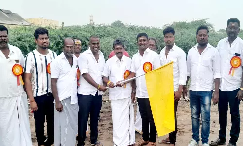 தேவர் ஜெயந்தியையொட்டி மாப்பிள்ளையூரணியில்  மாட்டுவண்டி போட்டி-சண்முகையா எம்.எல்.ஏ. தொடங்கி வைத்தார்