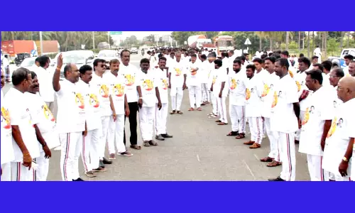 கிங் மேக்கராக எடப்பாடி பழனிசாமி இருப்பார்-ஆர்.பி.உதயகுமார்