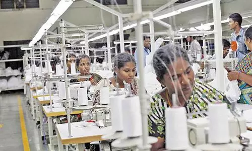 இளம் ஏற்றுமதியாளர்களுக்கு பின்னலாடை தயாரிப்பு புதிய தொழில்நுட்ப கருத்தரங்கு - திருப்பூரில் 2-ந் தேதி நடக்கிறது