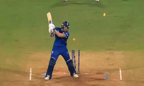 இந்தியா- இங்கிலாந்து போட்டி லைவ் அப்டேட்ஸ்: இங்கிலாந்து 129 ரன்னில் சுருண்டது