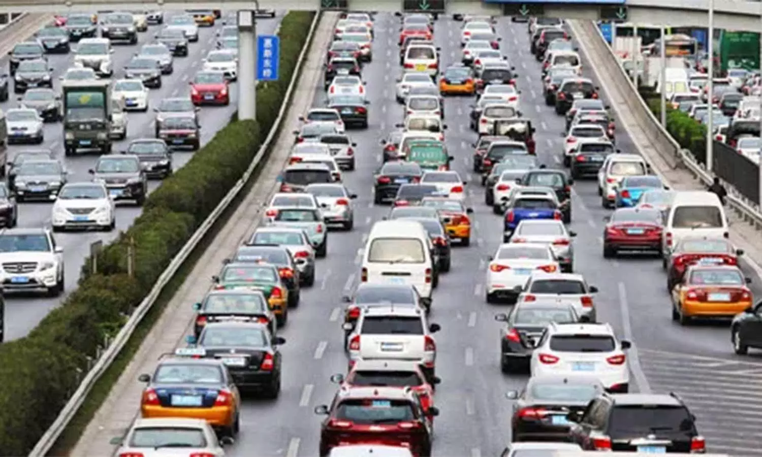 போக்குவரத்து நெரிசலை குறைக்க நல்ல ஐடியா போக்குவரத்து நெரிசலை குறைக்க நல்ல ஐடியா