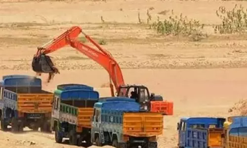 குவாரிகளில் மண் எடுக்கப்பட்ட விவரம் குறித்து செயற்கைகோள் மூலம் ஆய்வு