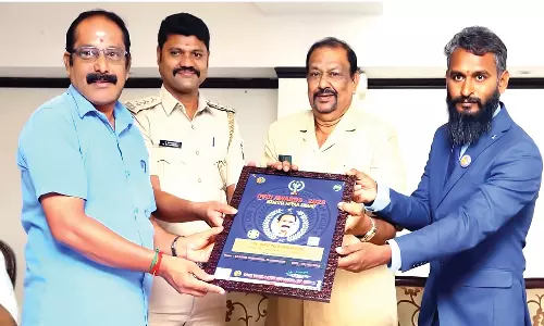 சிறந்த முறையில் சேவை செய்து பல விருதுகளை பெற்ற அக்ஷயா ஹோம் கேர் சர்வீசஸ்