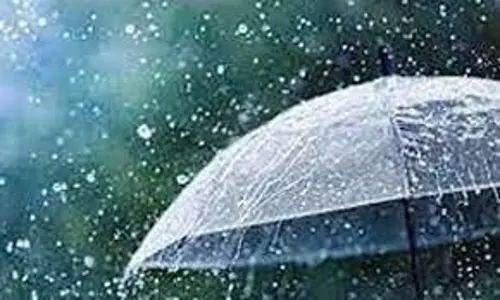 விழுப்புரம் மாவட்டத்தில்மரக்காணம், வானூர், கோட்டக்குப்பம் பகுதிகளில் இன்று மிதமான மழைவெப்பத்தின் தாக்கம் தணிந்தது