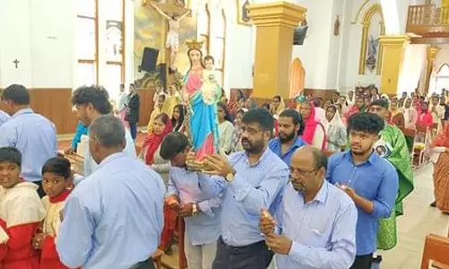 ஊட்டி தேவாலயத்தில் ஜெபமாலை திருவிழா