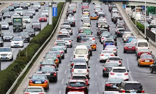 போக்குவரத்து நெரிசலை குறைக்க நல்ல ஐடியா