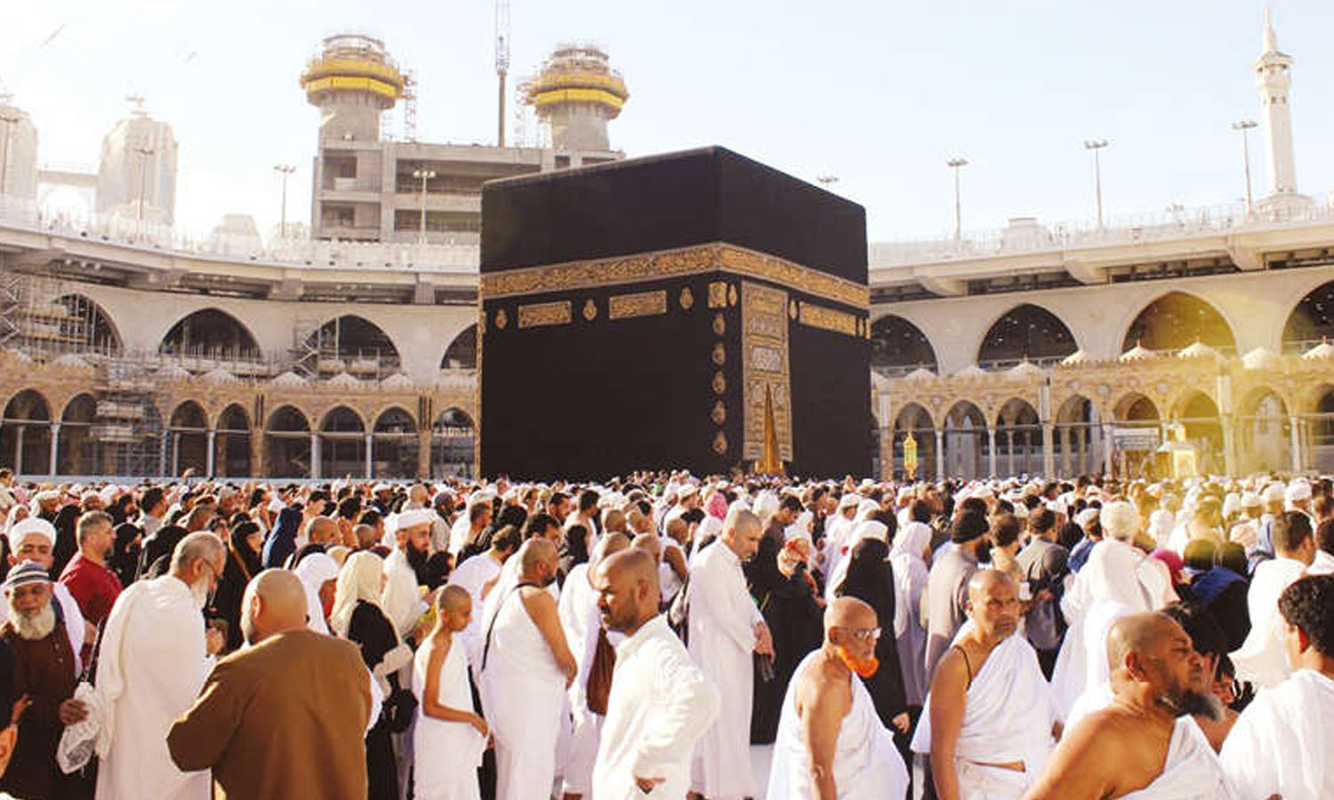 கோபத்தை கட்டுப்படுத்துபவனே உண்மையான வீரன்- (நபி)