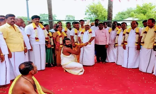 வல்லம் ஒன்றியத்தில் ரூ.7.25 கோடி மதிப்பீட்டில் சாலை விரிவாக்கப் பணிகள்: அமைச்சர் செஞ்சி மஸ்தான் தொடங்கி வைத்தார்