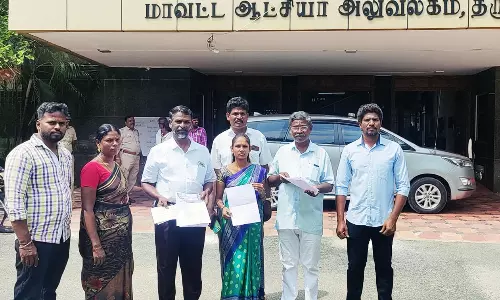 பட்டாசு கடை தீ விபத்தில் கணவனை இழந்த பெண் அரசு வேலை கேட்டு கலெக்டரிடம் மனு