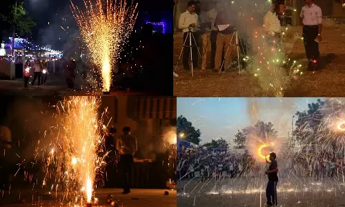 பட்டாசு வெடிக்க இரண்டு மணி நேரமே அனுமதி: தமிழக அரசு