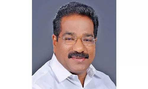 தகுதியுள்ள வாக்காளர்கள் விடுபட்டு விடாமல் பட்டியலில் இணைக்க வேண்டும்