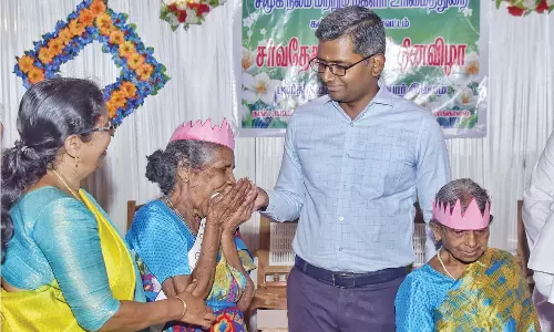 வீட்டில் உள்ள முதியவர்களுக்கு பாதுகாப்பு வழங்கி பராமரிக்க வேண்டும்