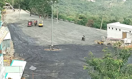 மருதமலை மலைப்பாதையில் சாலை பணி தீவிரம்